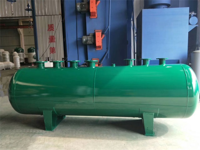 新源新源新源蒸汽分气缸 新源新源新源蒸汽分气缸